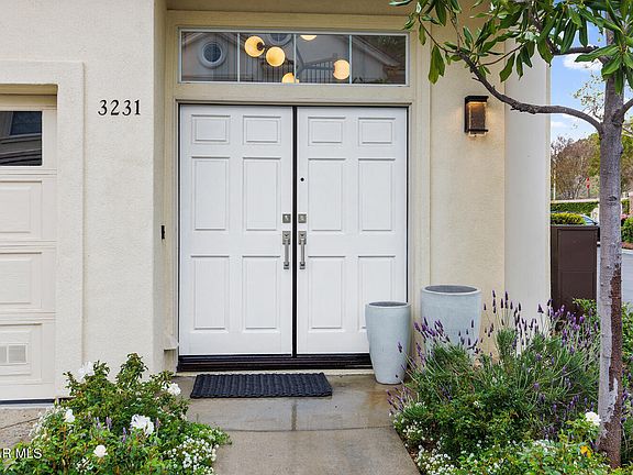 3rd image of 3231 Bayshore Dr