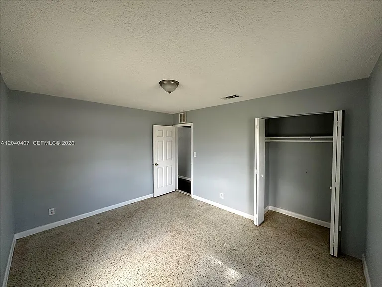 820 NW 4th Ave — Photo 11