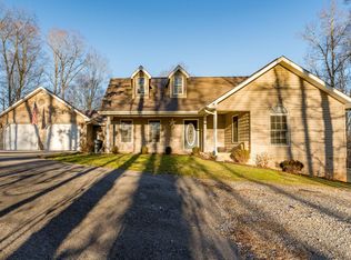 127 Fish Ln, Kingsport, TN 37663