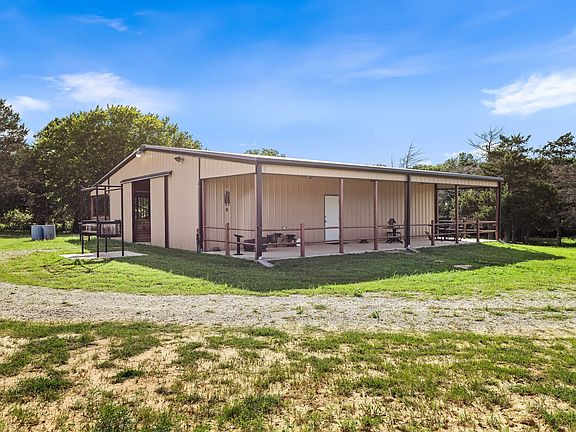 5th image of 2403 County Road 2224
