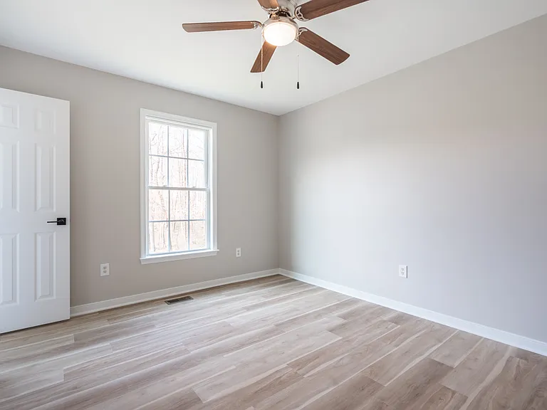 441 Battersea Ln — Photo 17