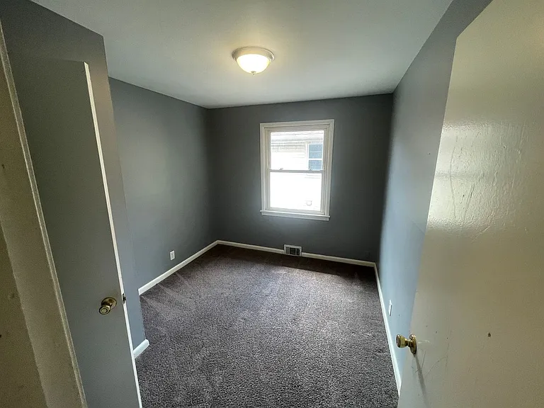 4610-4612 W Eggert Place - Duplex (Ace Property) — Photo 6
