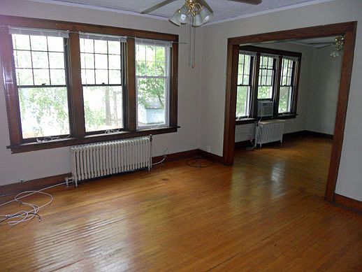 3rd image of 306 W Columbia Ave APT 4