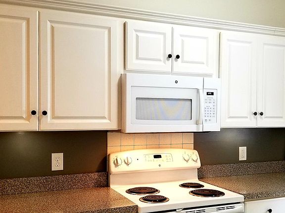 Contemporary Styling All White Kitchen