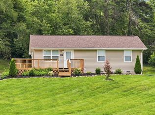 2221 Poff Ct, Christiansburg, VA 24073