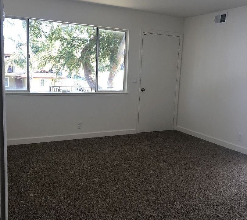 2nd image of 2500 Alhambra Dr APT C