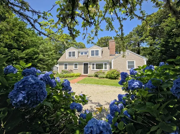 55 Meadow View Rd S, Chatham, MA 02633