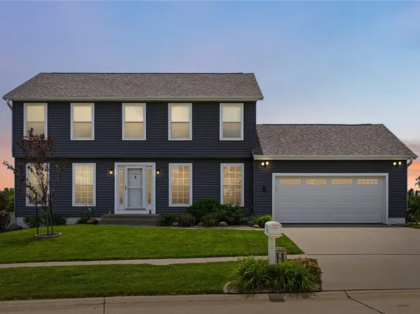 501 Limerock Dr NW, Cedar Rapids, IA 52405