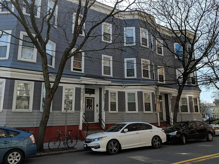 252 Windsor St #3 — Photo 10