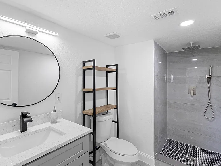 1824 Lake St #2 — Photo 5