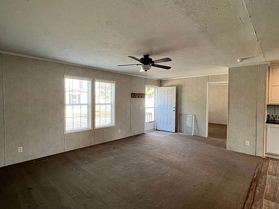 4th image of 825 1st Ave E #229