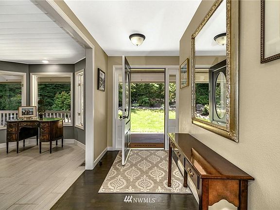 5th image of 25315 NE 108th St