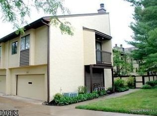 747 Hampton Ridge Dr, Akron, OH 44313