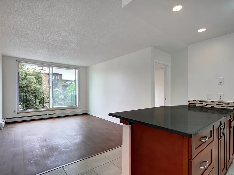 2015 11th Ave SW #204 — Photo 10