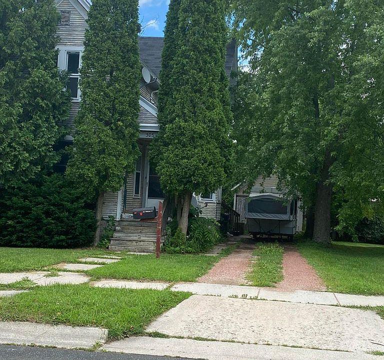 1st image of 303 Plymouth St