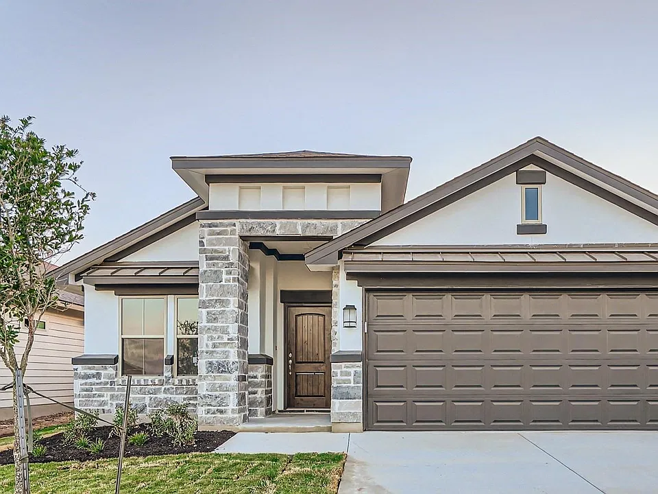 204 Comet Pointe Dr