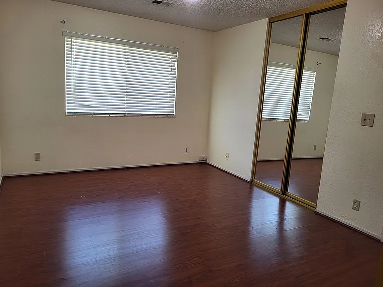 125 Serpentine Dr — Photo 33