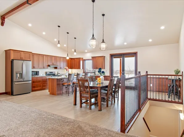 3270 Lizzy St, East Helena, MT 59635