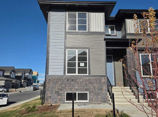 83 S Lambeau Ln SE, Airdrie, AB T4A3P3