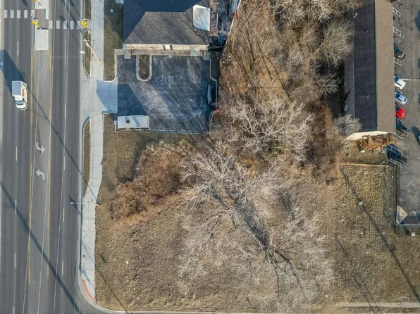 11225 E Us Highway 24, Independence, MO 64054
