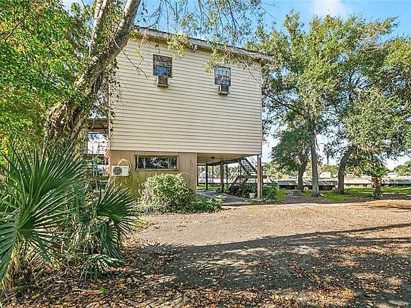 2nd image of 2034 Jean Lafitte Blvd
