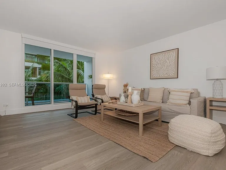 2301 Collins Ave #333 — Photo 4