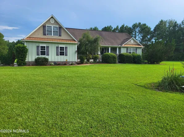 114 Wolfe Run Road, Burgaw, NC 28425