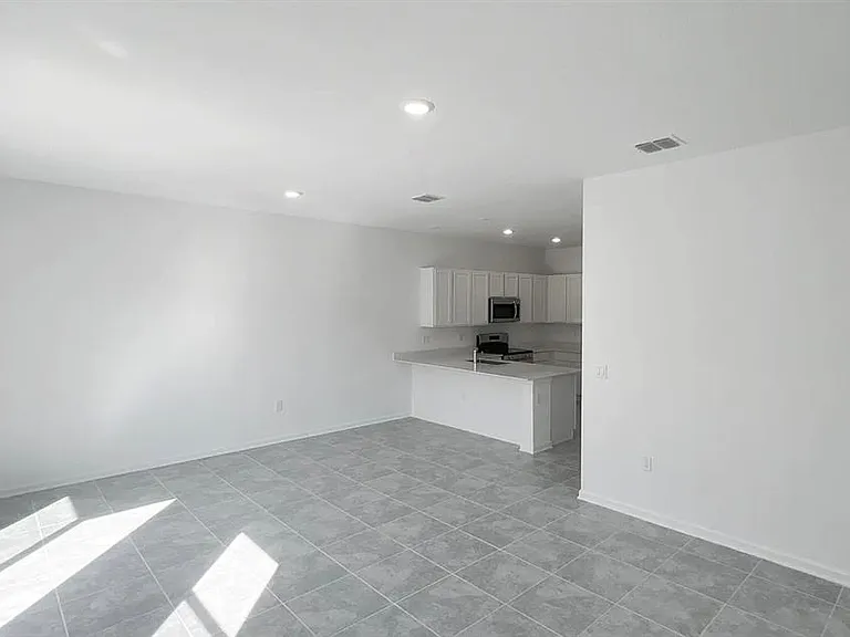 2562 Skyline Loop — Photo 9
