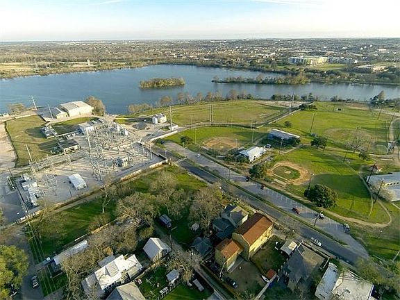 Lady Bird Lake, Hike and Bike Trail, and Baseball Fields