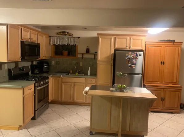 (undisclosed Address), Elizabeth, NJ 07202