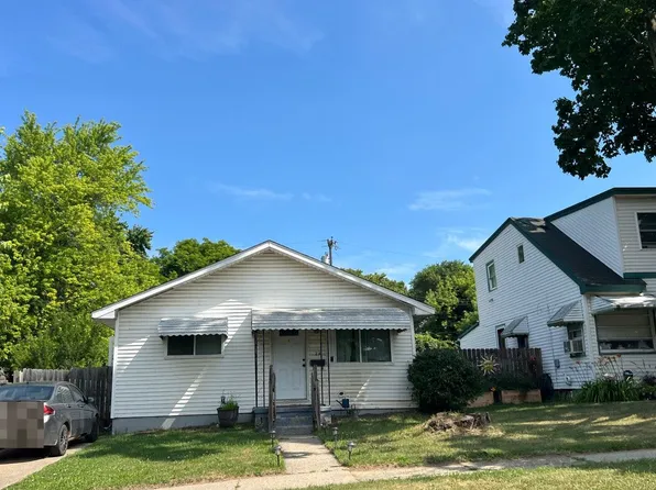 24 W Beverly Ave, Pontiac, MI 48340