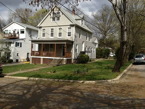2 bed, 880 sqft, $1,500 — Photo 1