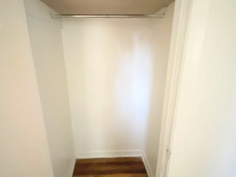 812 Wofford Closet_09182025