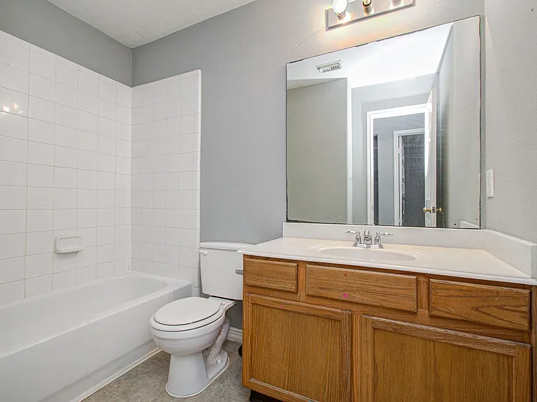 13963 Maximos Dr — Photo 18