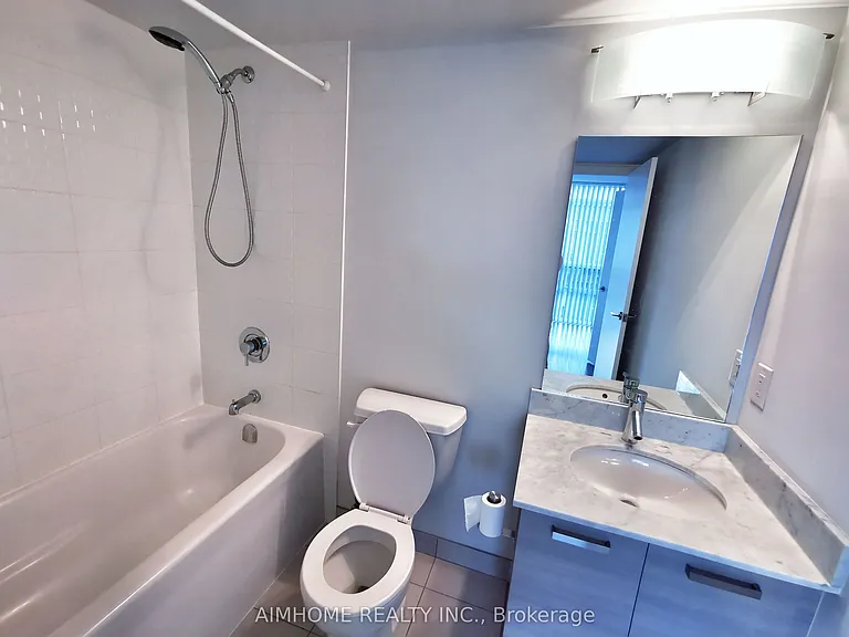 36 Lisgar St #2207E — Photo 9