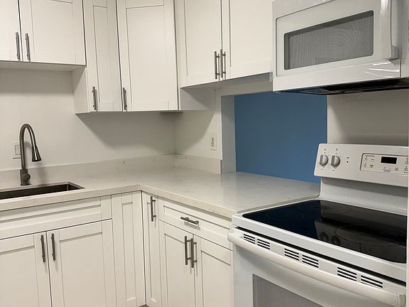 4th image of 5112 NW 79th Ave APT 208