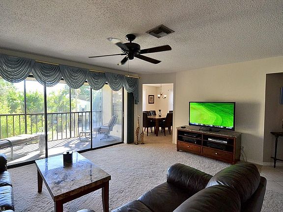 2nd image of 830 10th Ave S #830
