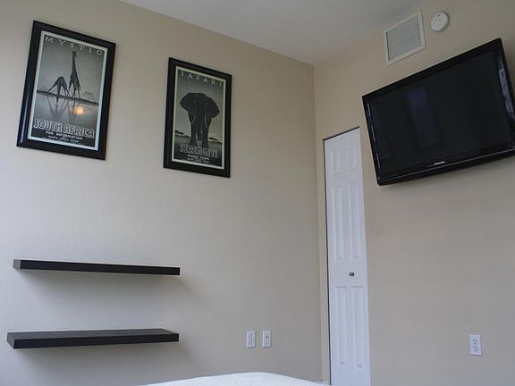 5th image of 1240 India St Unit 1908