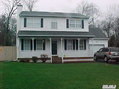 1st image of 104 Hewitt Blvd