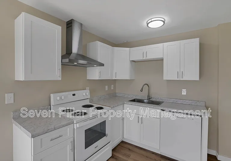 406 Beechtree Rd — Photo 8