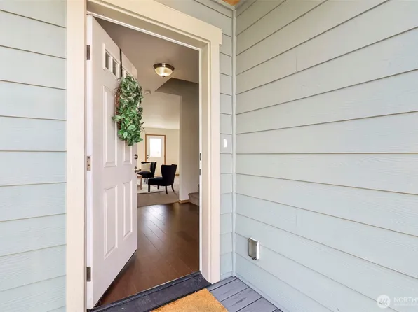 382 NE Ohenry Court, Poulsbo, WA 98370