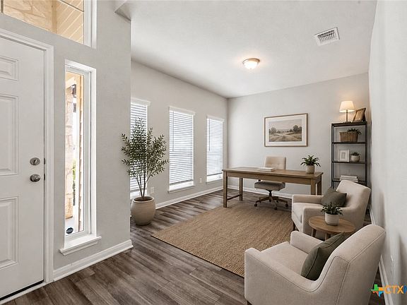 3rd image of 702 Hollyhock Dr