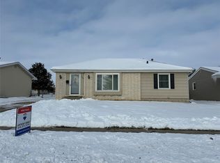 2024 N 4th Ave E, Newton, IA 50208