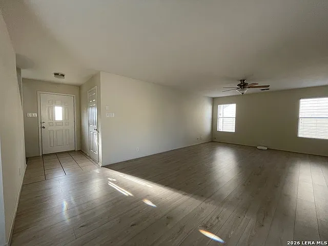 25447 Longbranch Run — Photo 3