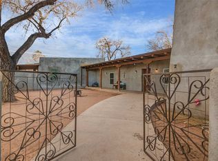 5360A Agua Fria Rd, Santa Fe, NM 87507