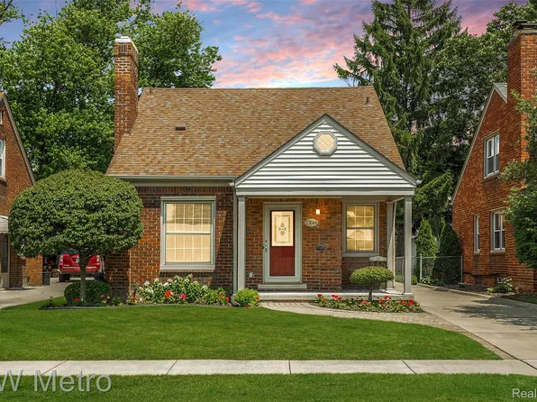 23644 Buckingham St, Dearborn, MI 48128