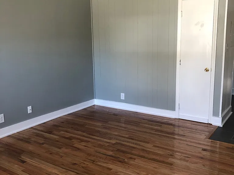 908 Berkeley St — Photo 8