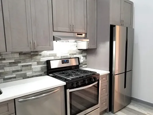 Rented by MCR Realty | media 28