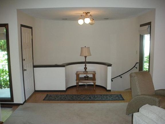 5th image of 1202 Saint Clair Ave