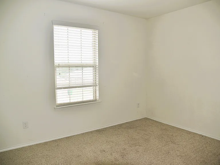 1405 Acmite Ave — Photo 20
